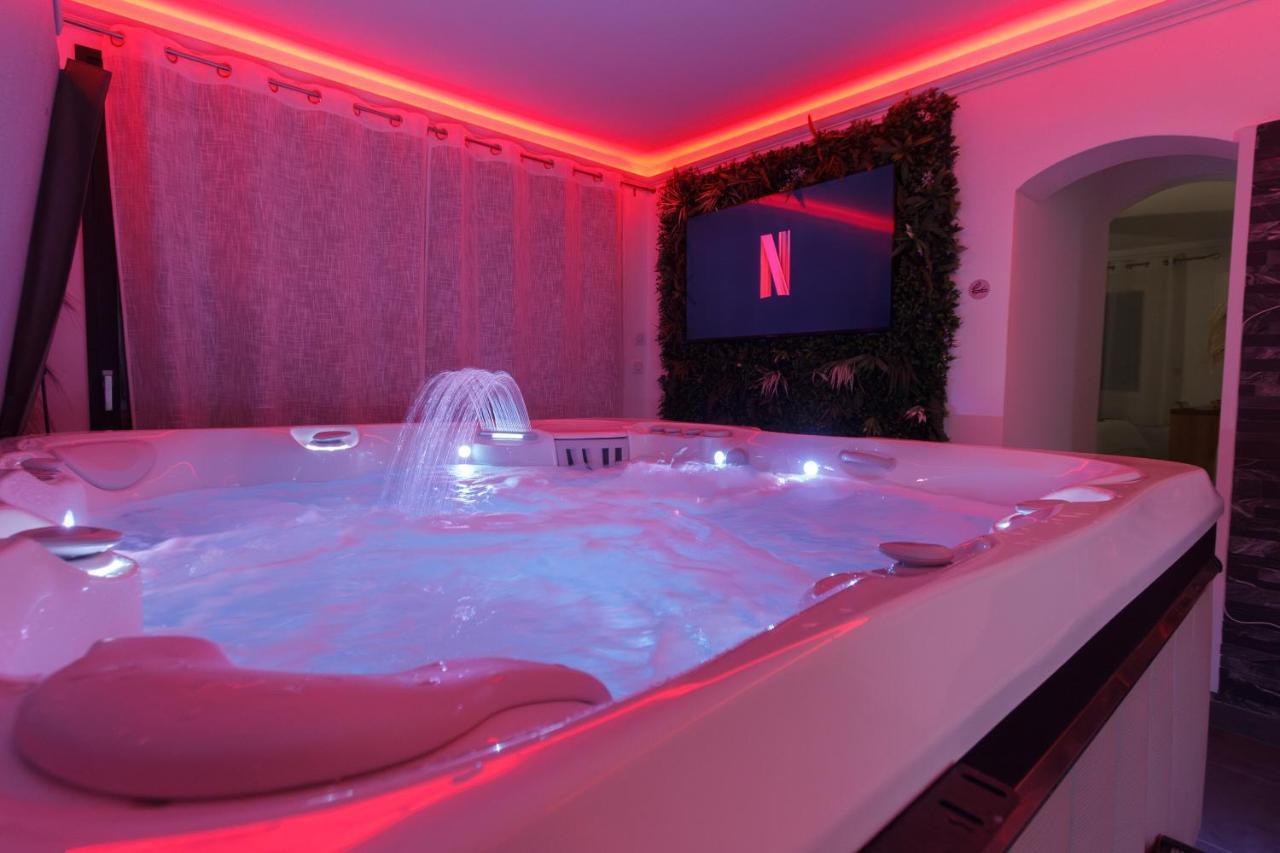 Casa Amor & Spa, Appartement Suite Jacuzzi & Piscine Chauffee Montfort-sur-Argens Exterior photo