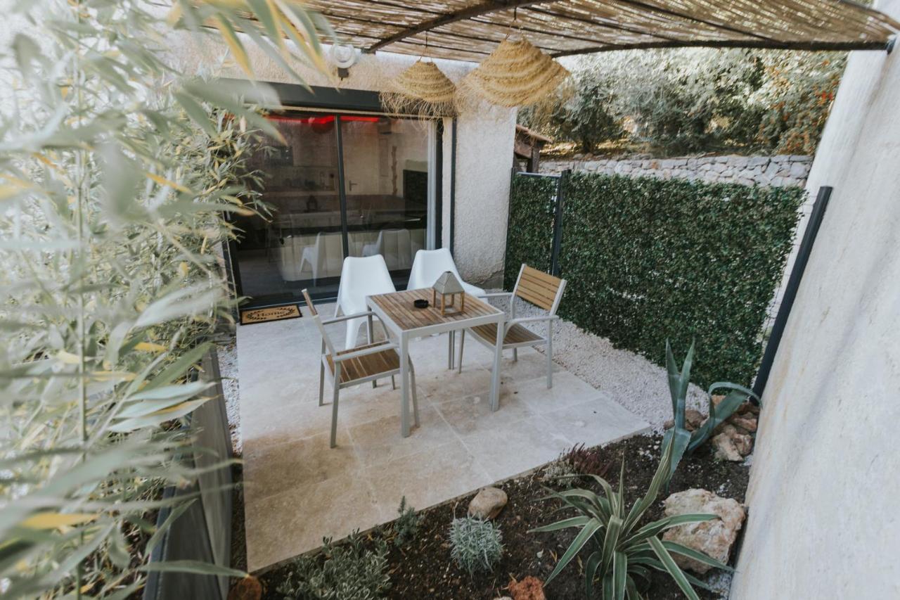 Casa Amor & Spa, Appartement Suite Jacuzzi & Piscine Chauffee Montfort-sur-Argens Exterior photo